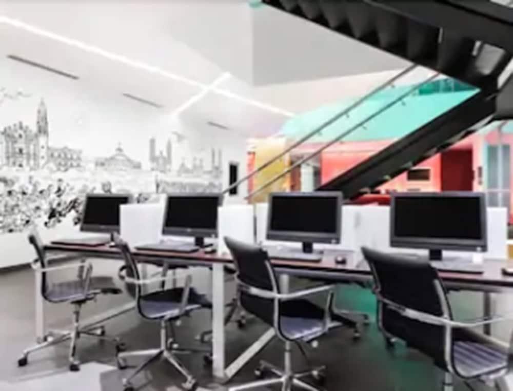 安可圣路易斯波托西华美达酒店 外观 照片